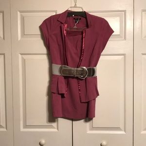 Robert Louis suit small top and skirt sz 10 pink